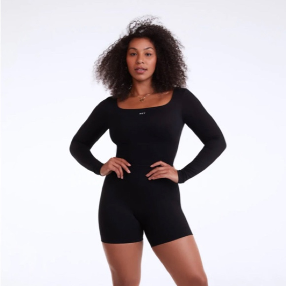 set active long sleeve shortysuit